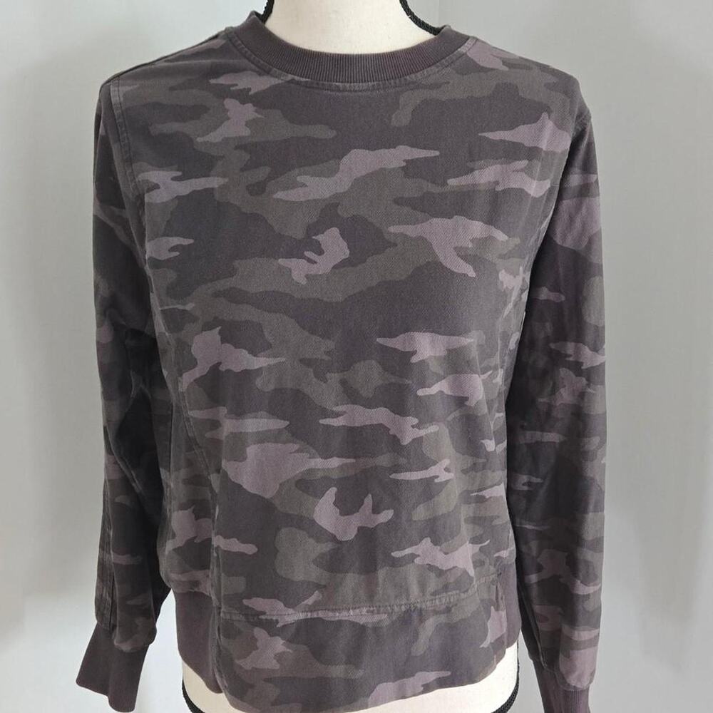 Athleta womens lightweight camo sweatshirt